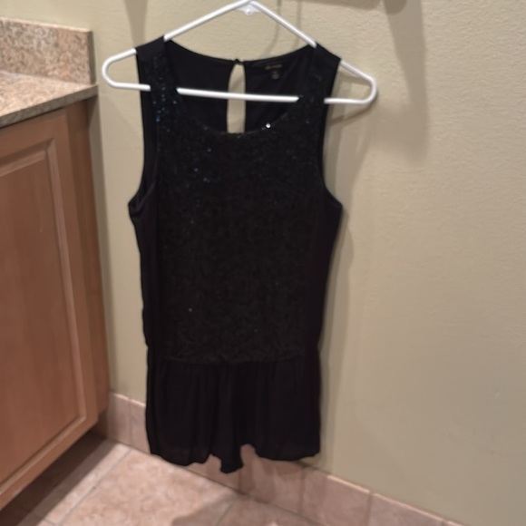 Ella Moss Black Sequin Peplum Tank Top - Picture 3 of 10